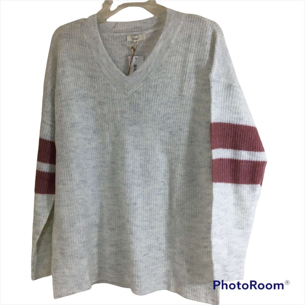Easel Los Angeles Sweater NWT Sz S